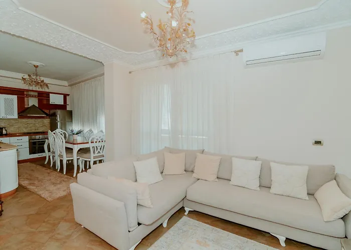 Panoramic Center 아파트