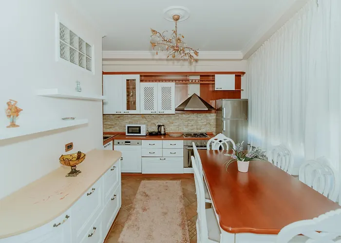 Lägenhet Panoramic Center