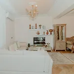 Panoramic Center Apartment *