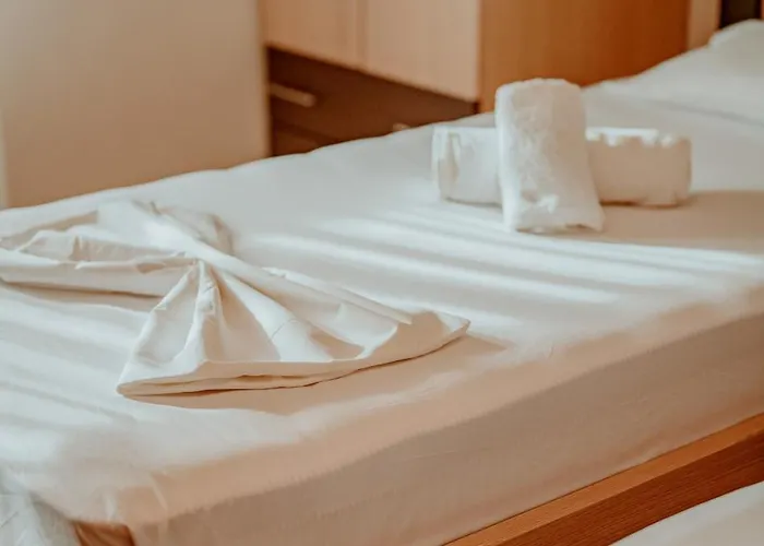 Panoramic Center アパート ティラナ